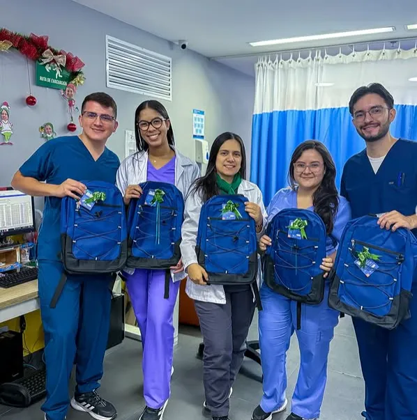 Momentos Riviera - Equipo con maletas